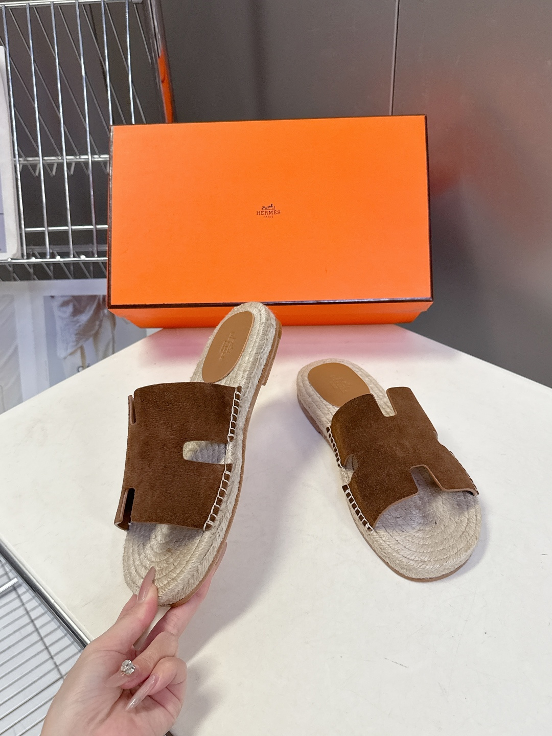 HERMES爱马仕春夏最新情侣款Antigua草编鞋 H拖鞋 超多明星网红种草 夏天必备 麂皮山羊皮草编