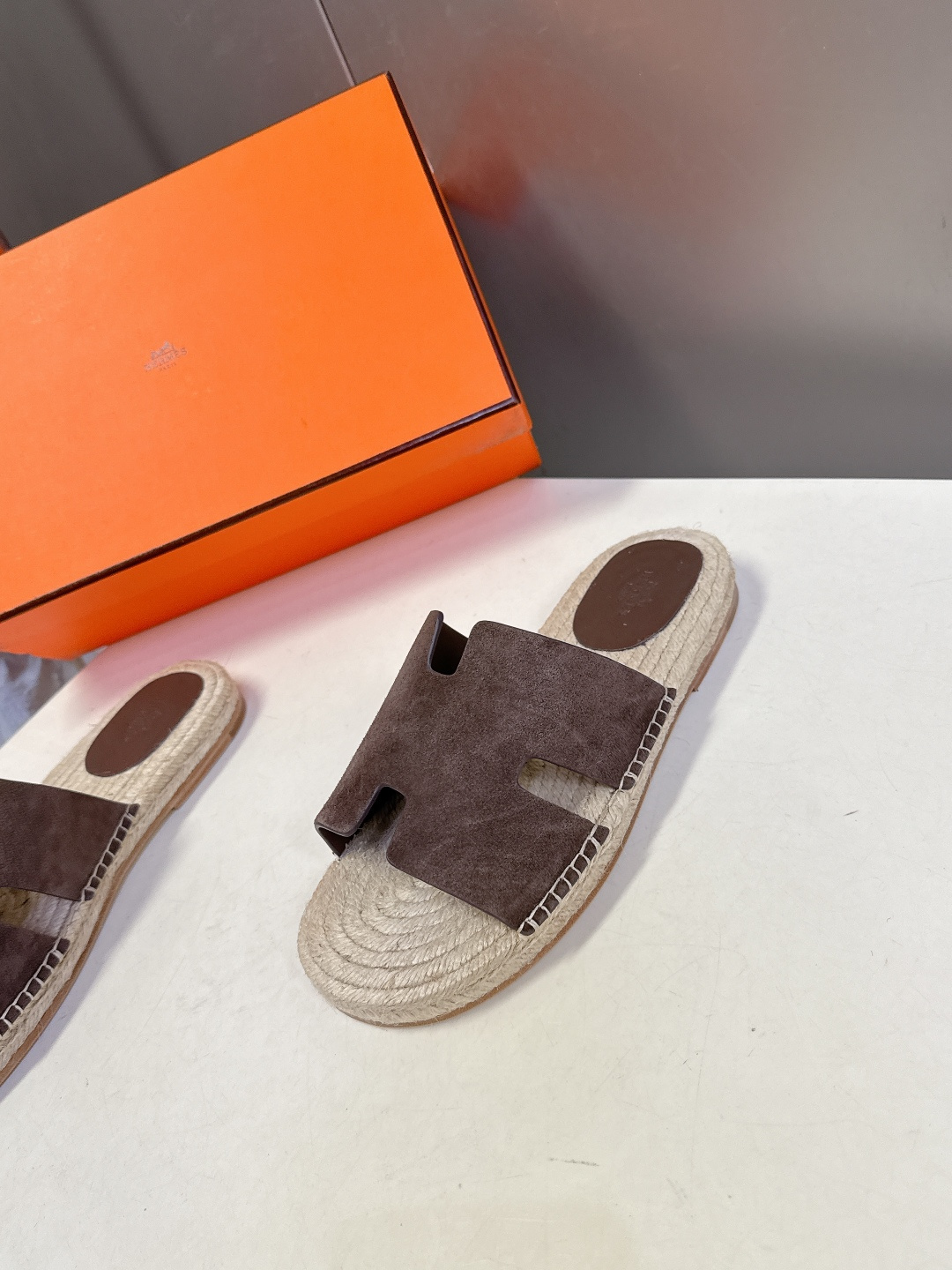 HERMES爱马仕春夏最新情侣款Antigua草编鞋 H拖鞋 超多明星网红种草 夏天必备 麂皮山羊皮草编