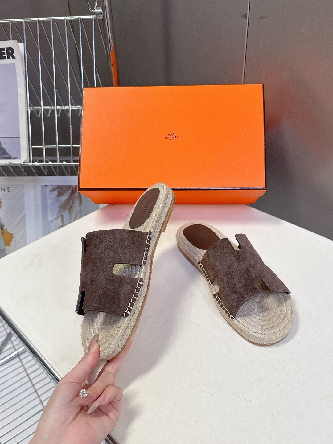 HERMES爱马仕春夏最新情侣款Antigua草编鞋 H拖鞋 超多明星网红种草 夏天必备 麂皮山羊皮草编