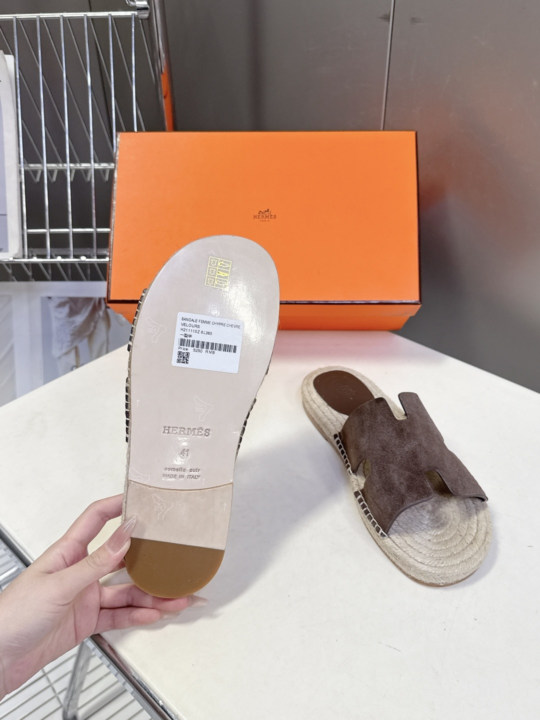 HERMES爱马仕春夏最新情侣款Antigua草编鞋 H拖鞋 超多明星网红种草 夏天必备 麂皮山羊皮草编