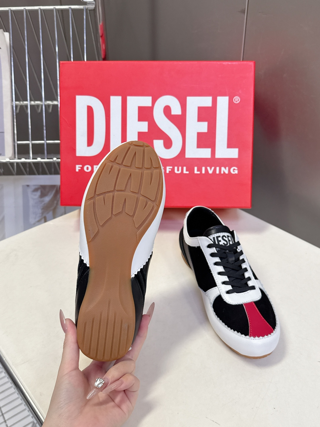 Diesel迪赛2026春夏最新款休闲鞋 德训鞋 超多明星网红种草 原版购入开发 完美复刻 今年特别火的