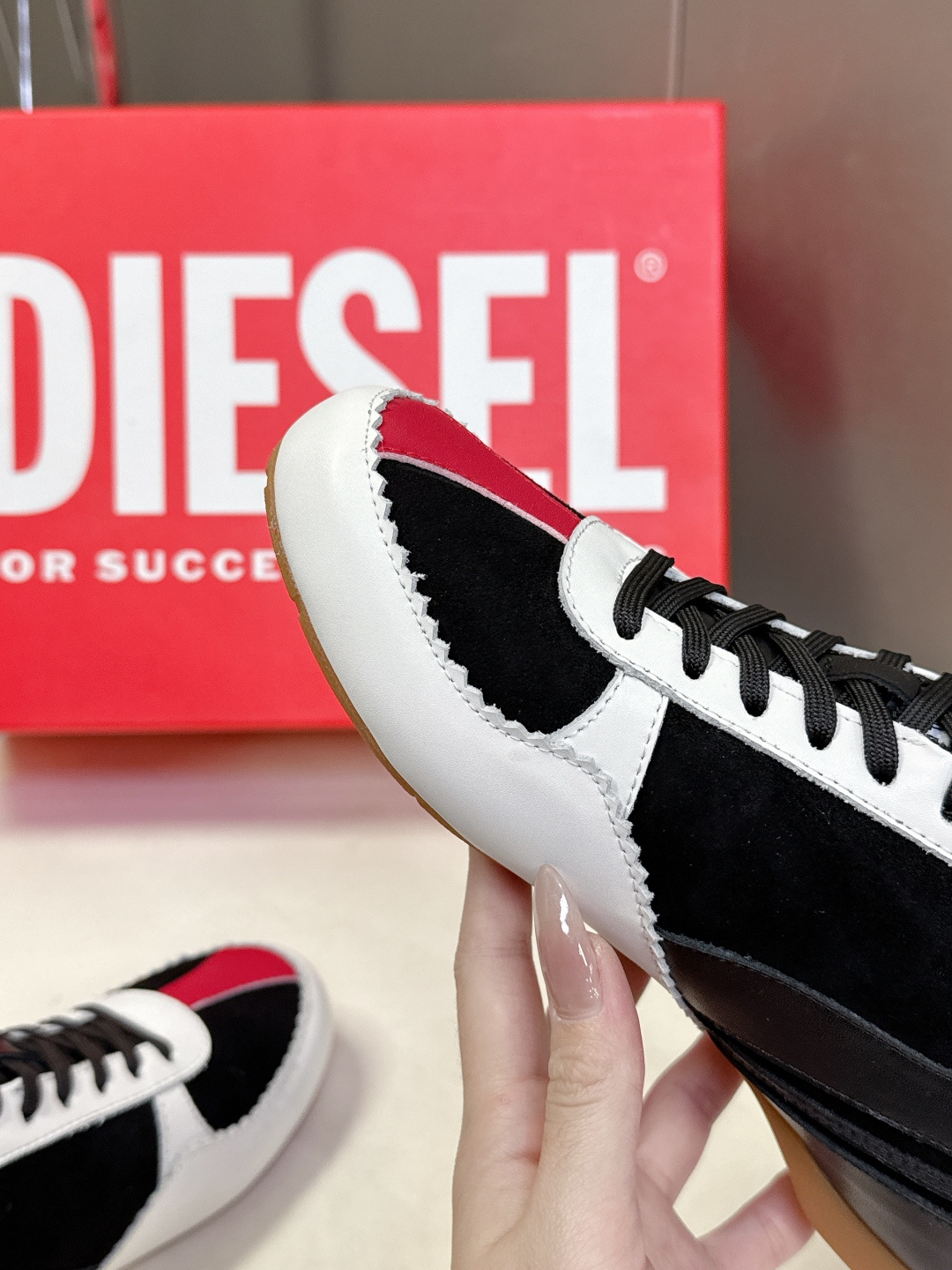 Diesel迪赛2026春夏最新款休闲鞋 德训鞋 超多明星网红种草 原版购入开发 完美复刻 今年特别火的