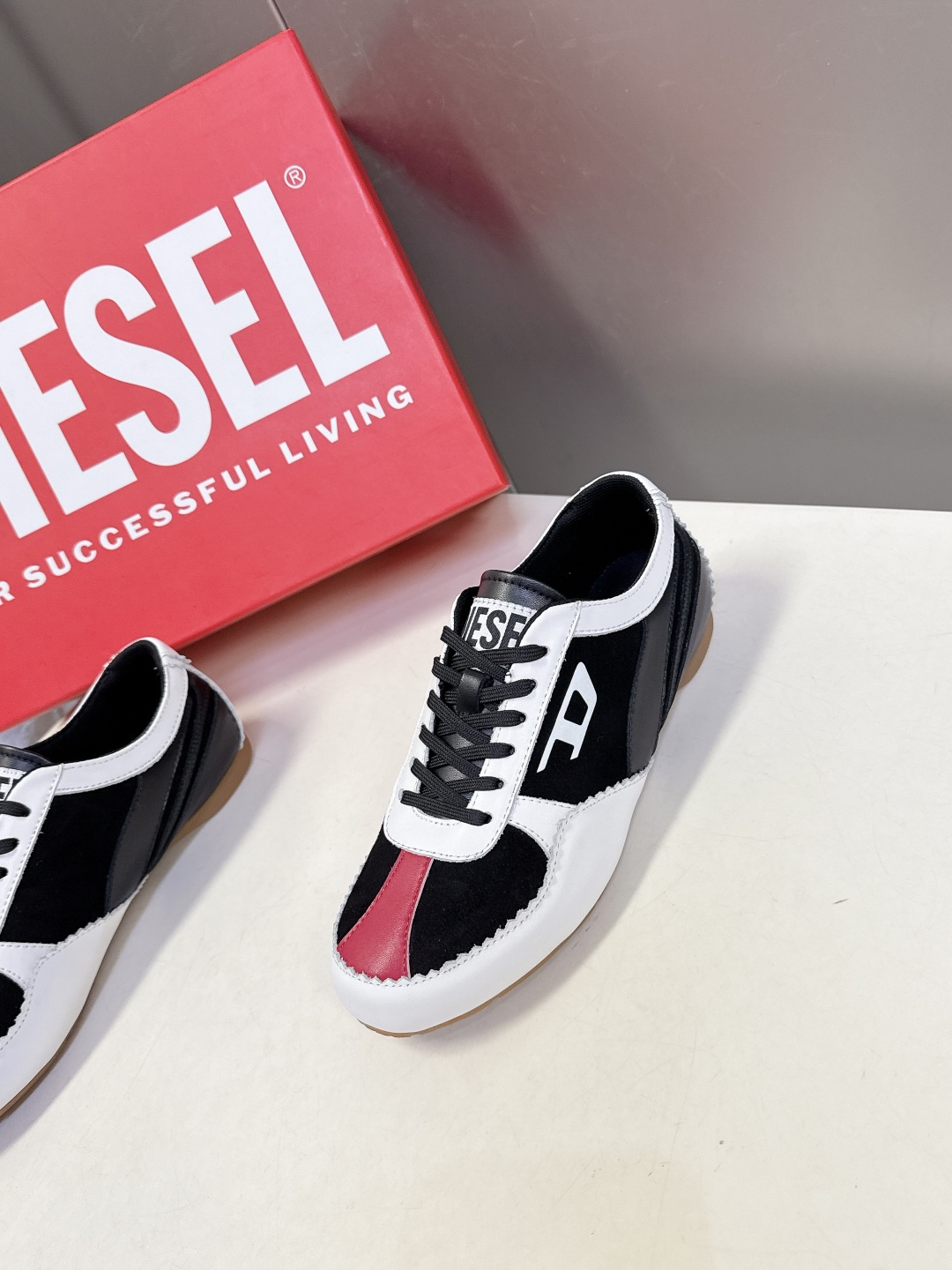 Diesel迪赛2026春夏最新款休闲鞋 德训鞋 超多明星网红种草 原版购入开发 完美复刻 今年特别火的