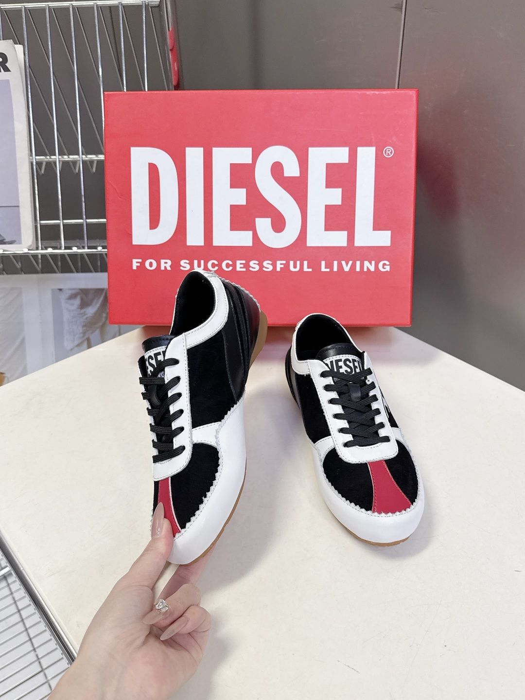 Diesel迪赛2026春夏最新款休闲鞋 德训鞋 超多明星网红种草 原版购入开发 完美复刻 今年特别火的