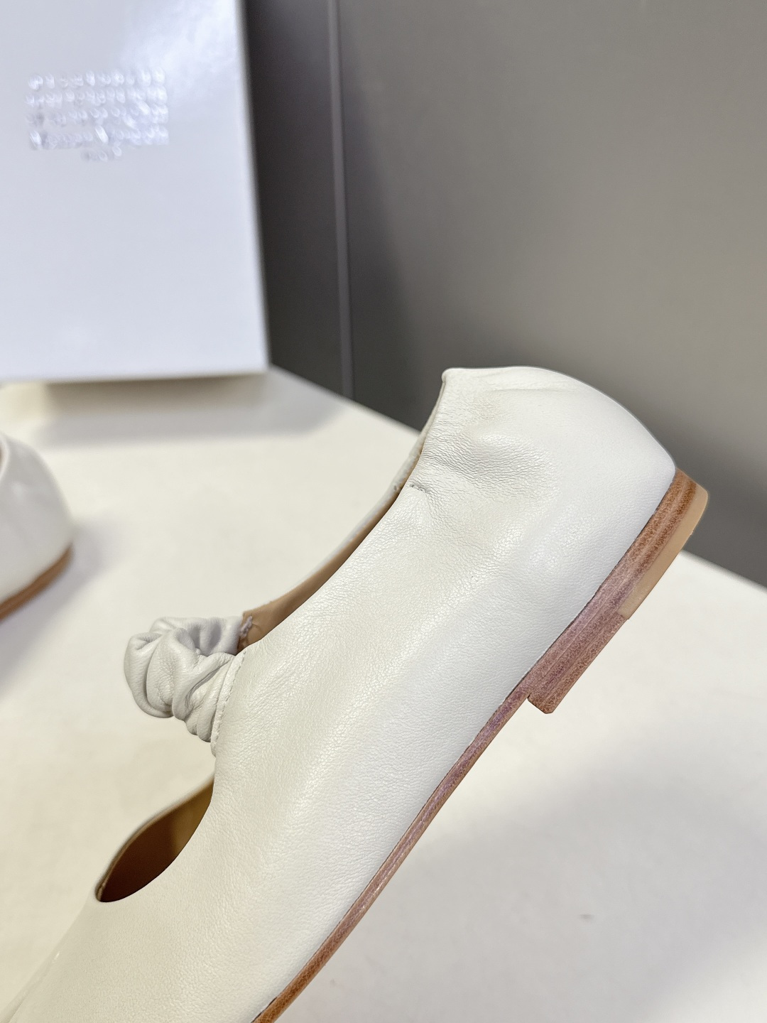 Maison Margiela·MM6马吉拉玛丽珍分趾鞋 芭蕾舞鞋 超多明星网红种草 MM6作为这两年最