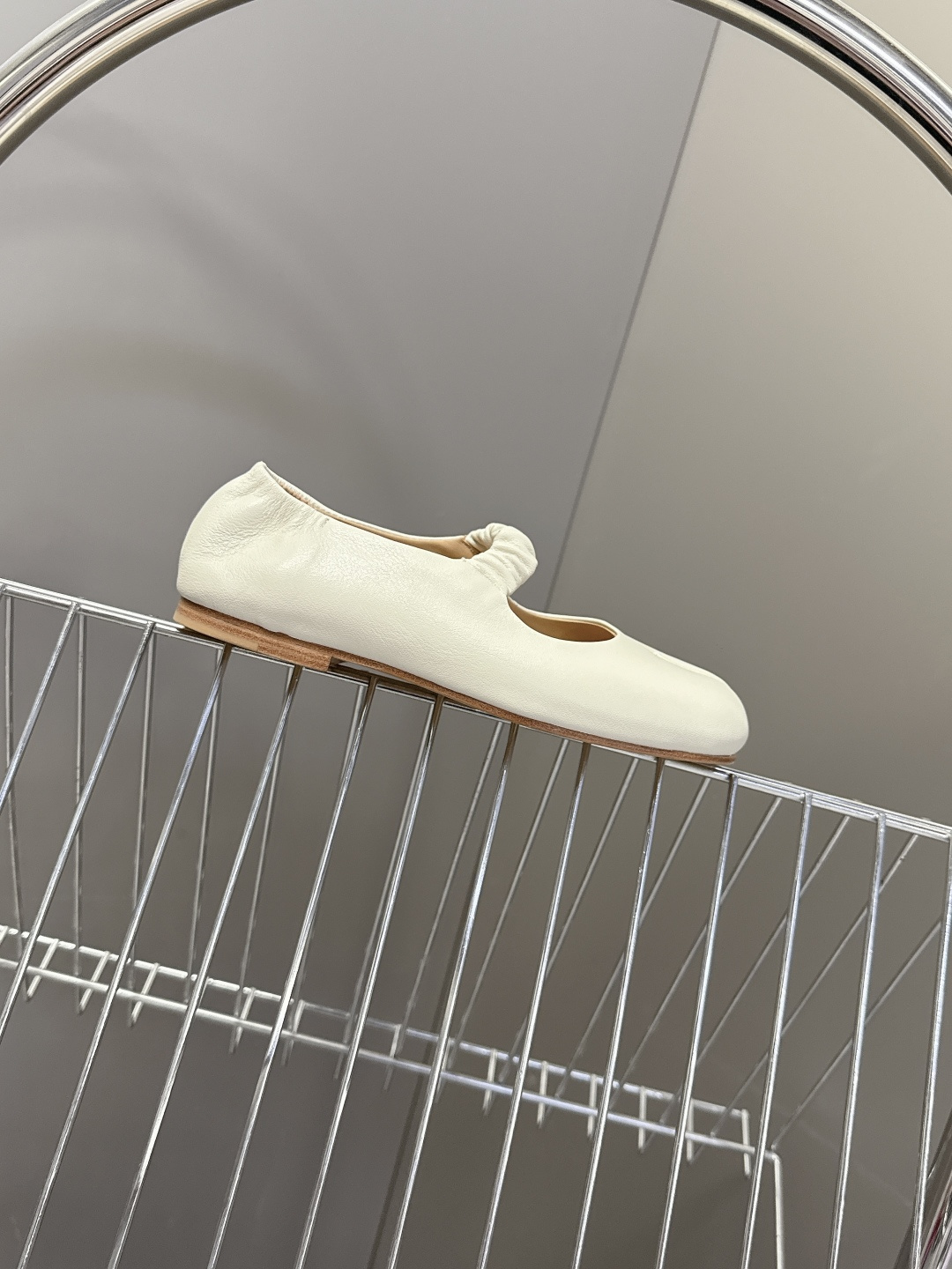 Maison Margiela·MM6马吉拉玛丽珍分趾鞋 芭蕾舞鞋 超多明星网红种草 MM6作为这两年最