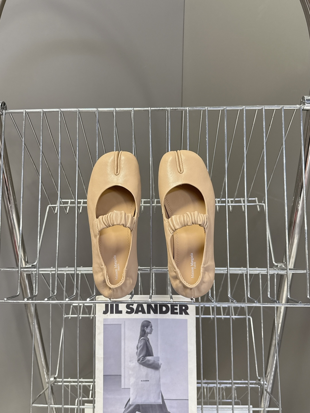 Maison Margiela·MM6马吉拉玛丽珍分趾鞋 芭蕾舞鞋 超多明星网红种草 MM6作为这两年最