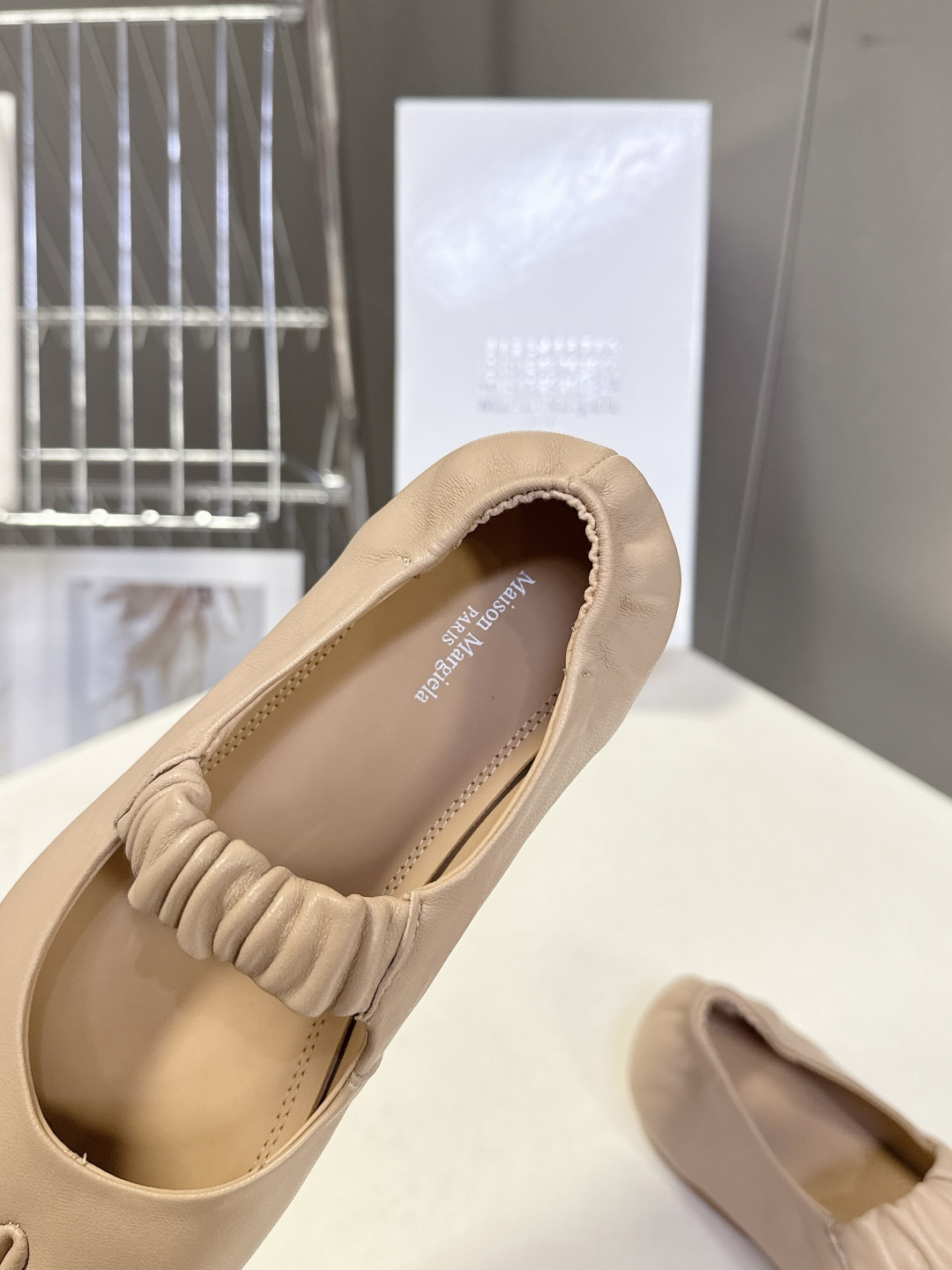 Maison Margiela·MM6马吉拉玛丽珍分趾鞋 芭蕾舞鞋 超多明星网红种草 MM6作为这两年最