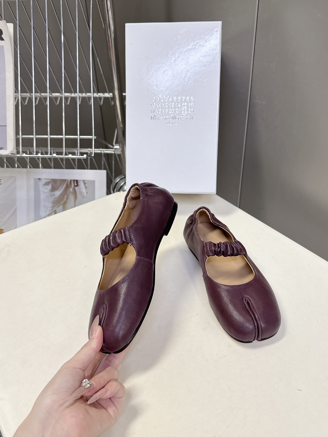 Maison Margiela·MM6马吉拉玛丽珍分趾鞋 芭蕾舞鞋 超多明星网红种草 MM6作为这两年最