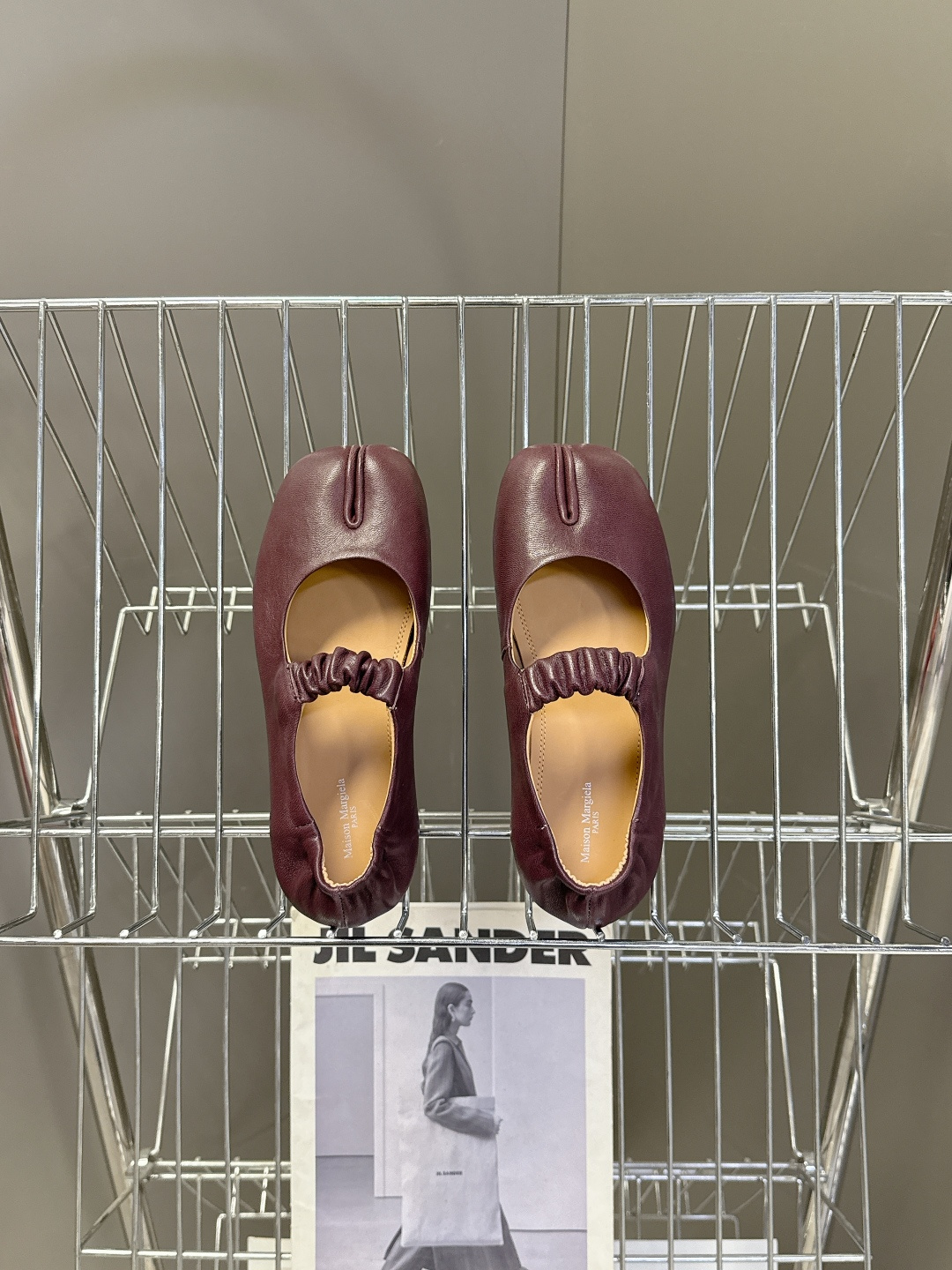 Maison Margiela·MM6马吉拉玛丽珍分趾鞋 芭蕾舞鞋 超多明星网红种草 MM6作为这两年最