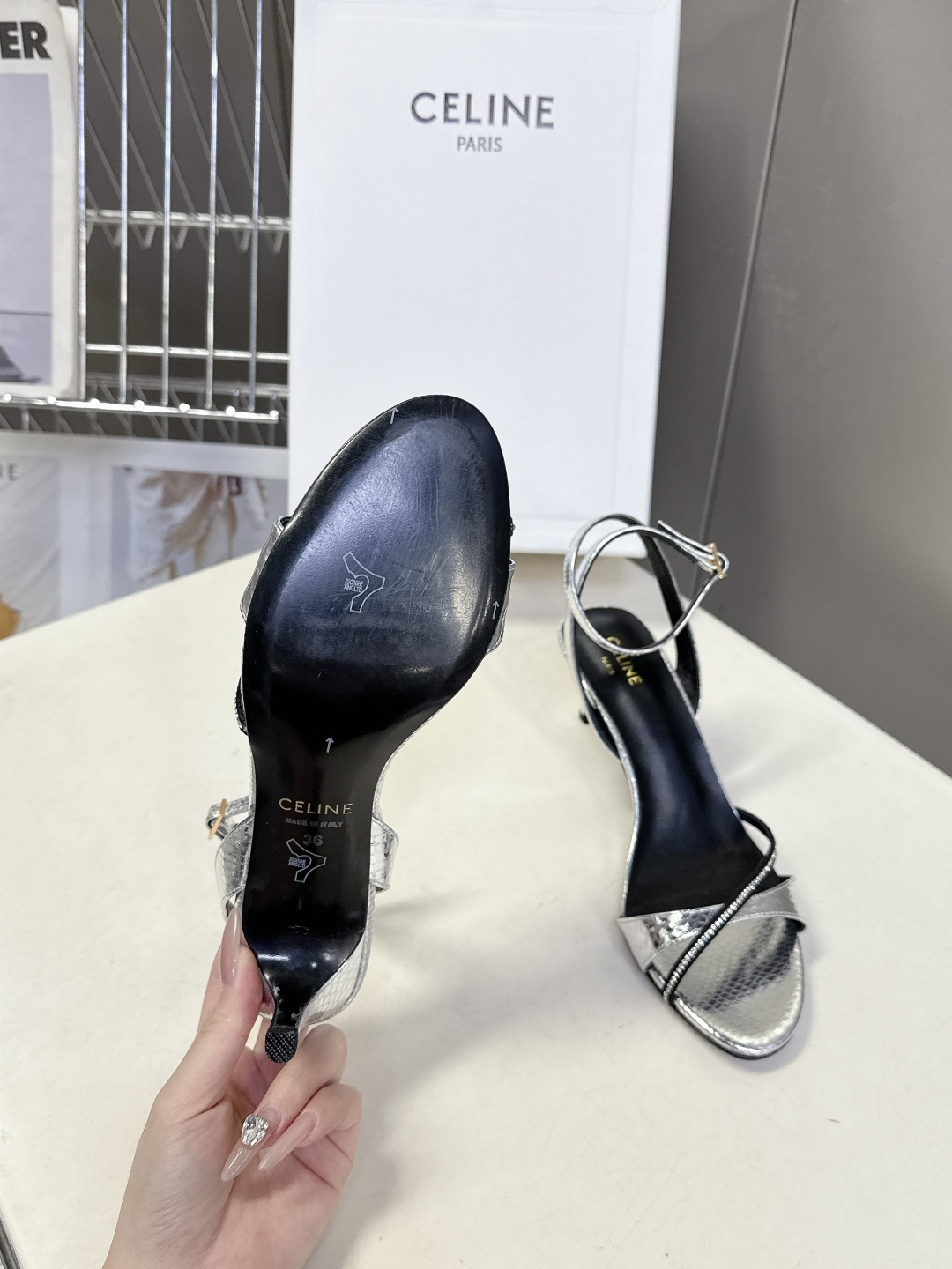 CELINE思琳2026春夏最新走秀款高跟时装鞋 超多网红时尚博主种草 高级感舒适，配女神们的半身裙 性