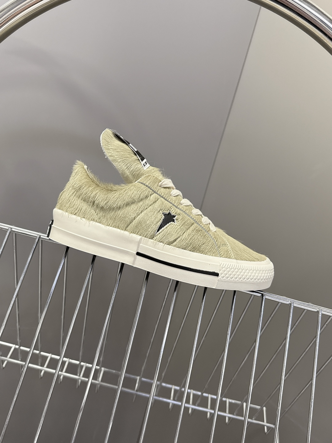 Rick Owensx Converse匡威联名款 自从14年RickOwens曾在DRKSHDW春夏系