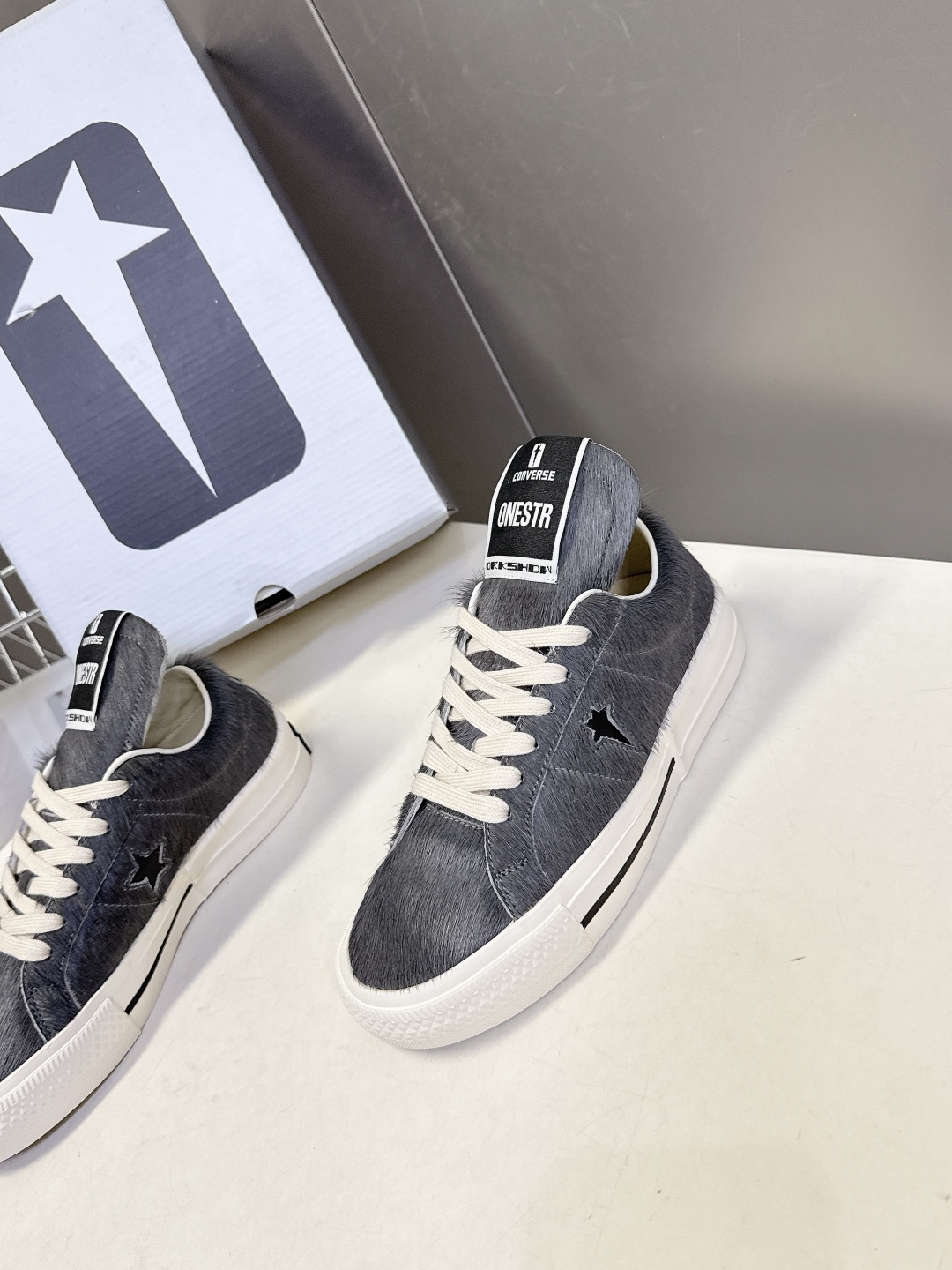 Rick Owensx Converse匡威联名款 自从14年RickOwens曾在DRKSHDW春夏系