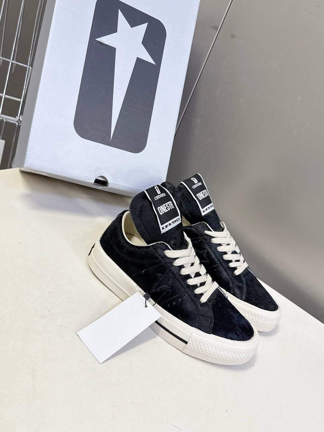 Rick Owensx Converse匡威联名款 自从14年RickOwens曾在DRKSHDW春夏系