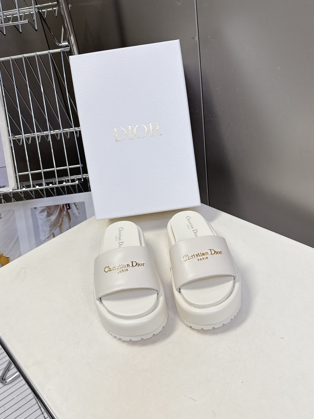Dior迪奥2026春夏最新款厚底拖鞋 凉鞋 超多明星网红种草 进出专柜无压力 拒绝一眼假low货 夏天