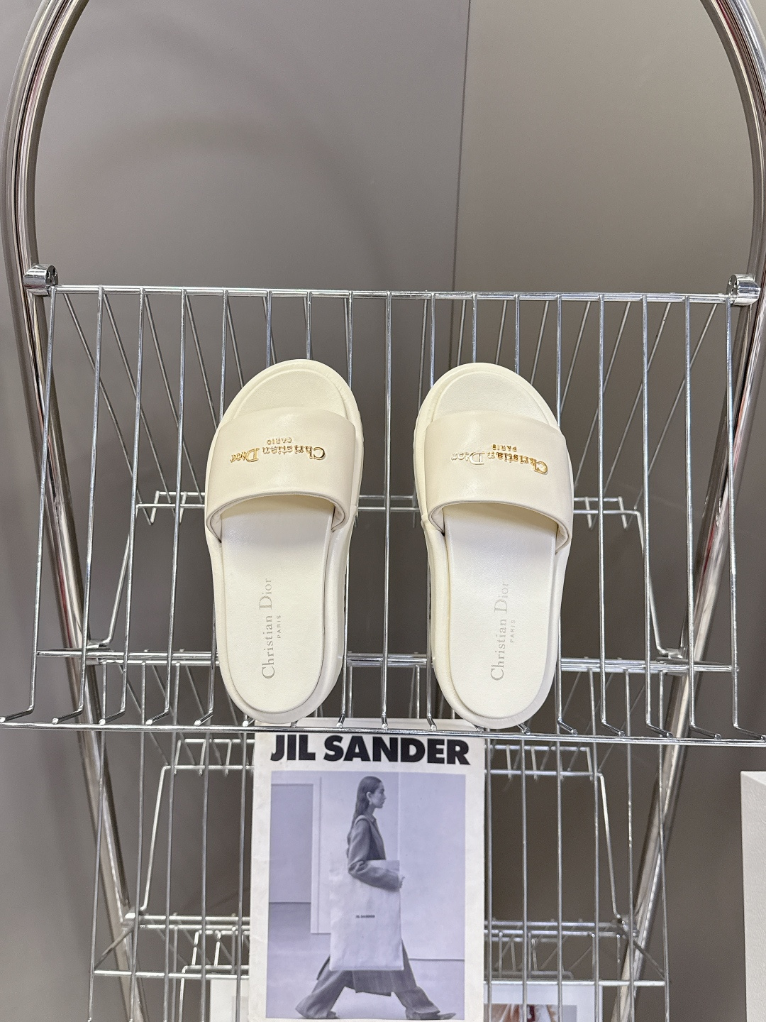 Dior迪奥2026春夏最新款厚底拖鞋 凉鞋 超多明星网红种草 进出专柜无压力 拒绝一眼假low货 夏天