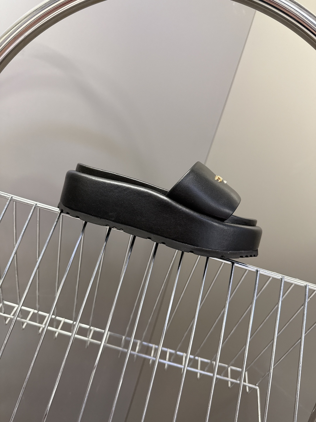 Dior迪奥2026春夏最新款厚底拖鞋 凉鞋 超多明星网红种草 进出专柜无压力 拒绝一眼假low货 夏天