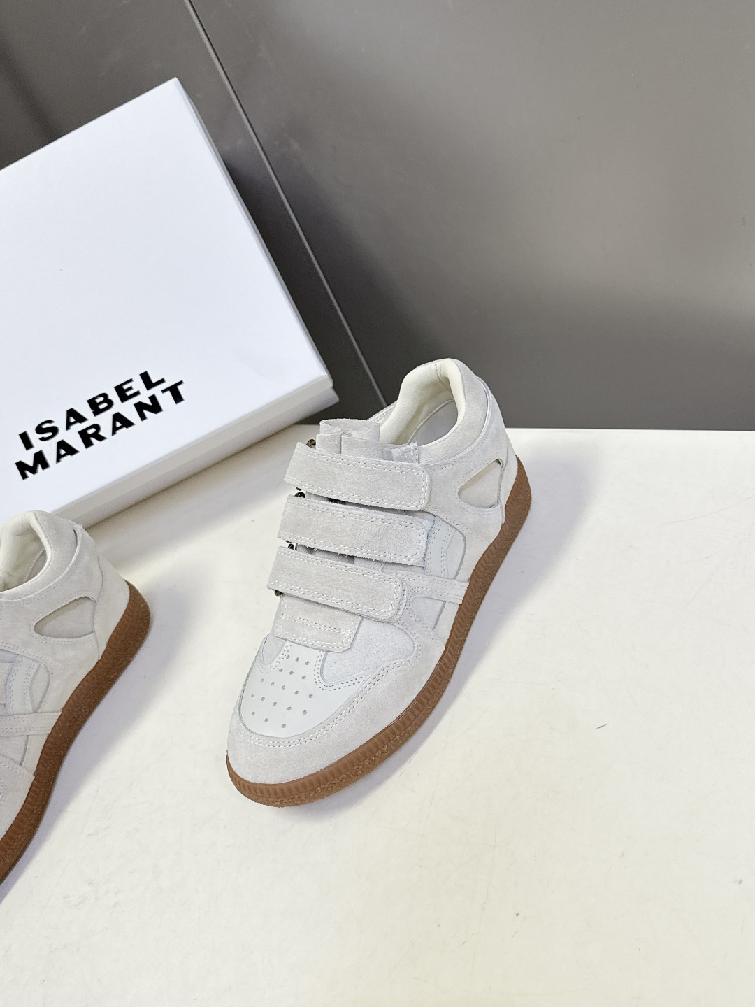 ISABEL MARANT 伊莎贝尔春夏最新款休闲鞋 德训鞋 超多明星网红博主热推款 一双简单又不失高级
