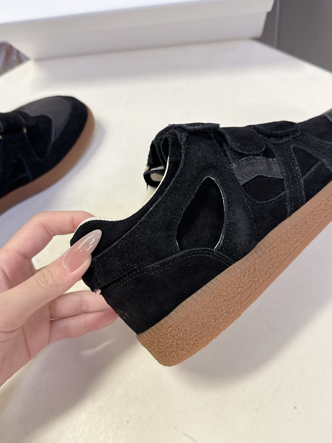 ISABEL MARANT 伊莎贝尔春夏最新款休闲鞋 德训鞋 超多明星网红博主热推款 一双简单又不失高级