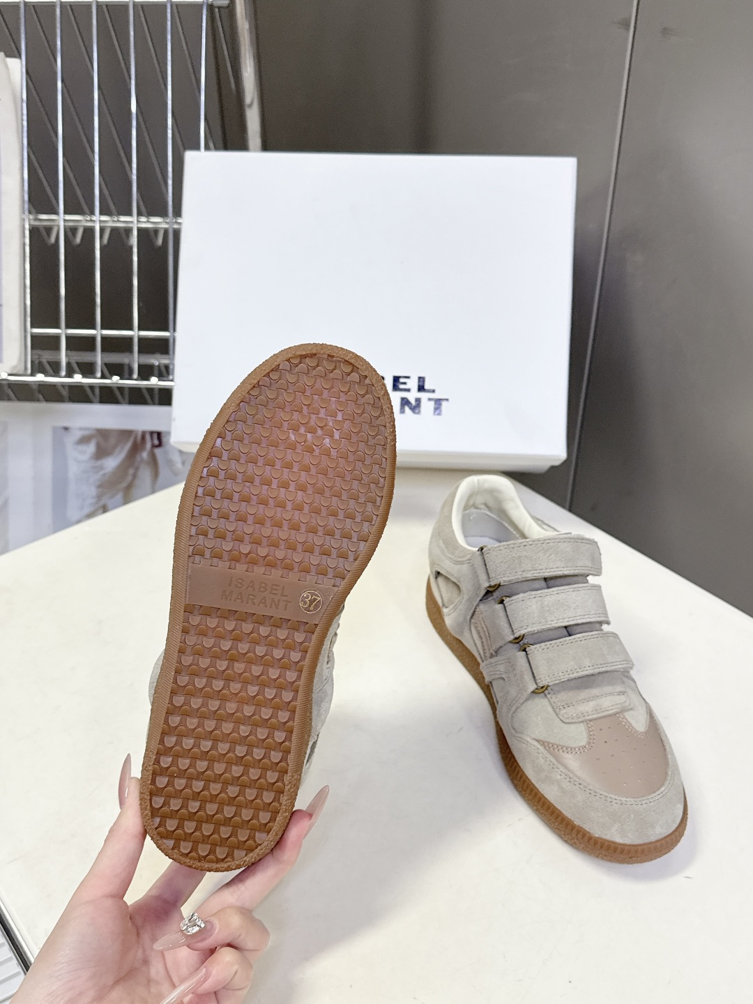 ISABEL MARANT 伊莎贝尔春夏最新款休闲鞋 德训鞋 超多明星网红博主热推款 一双简单又不失高级