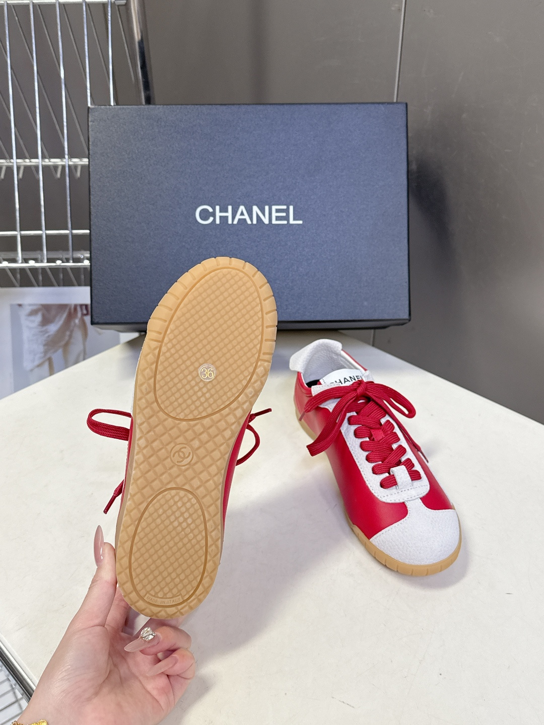 CHANEL香奈儿26P最新春夏款休闲鞋 德训鞋 超多明星时尚博主种草 专柜断货王 一鞋难求 这季新款简