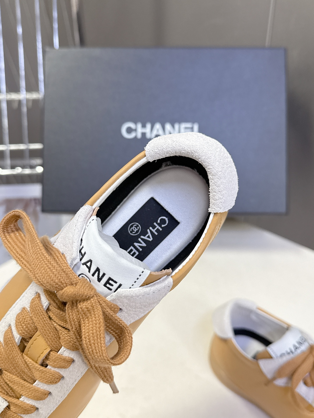 CHANEL香奈儿26P最新春夏款休闲鞋 德训鞋 超多明星时尚博主种草 专柜断货王 一鞋难求 这季新款简