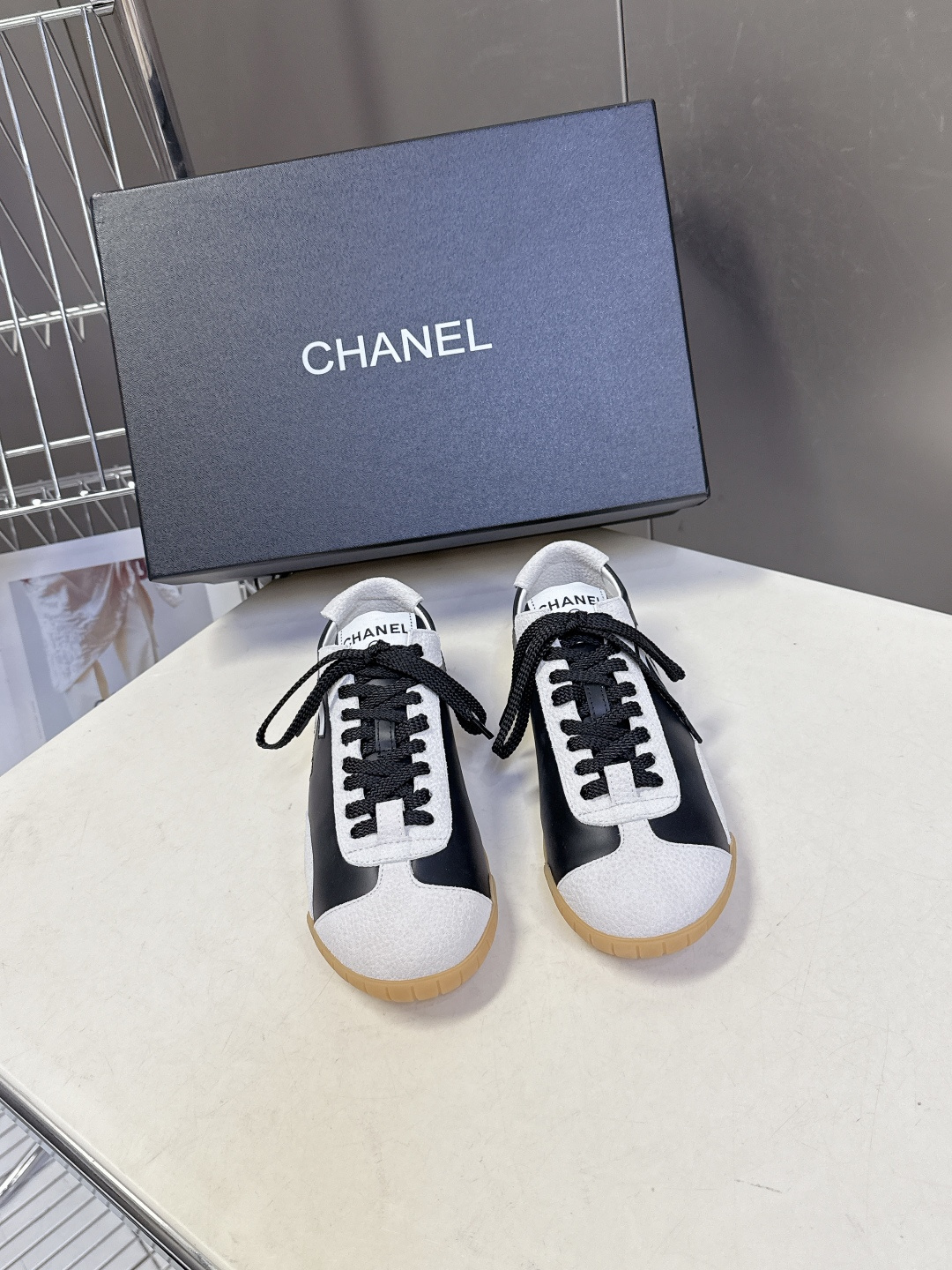 CHANEL香奈儿26P最新春夏款休闲鞋 德训鞋 超多明星时尚博主种草 专柜断货王 一鞋难求 这季新款简