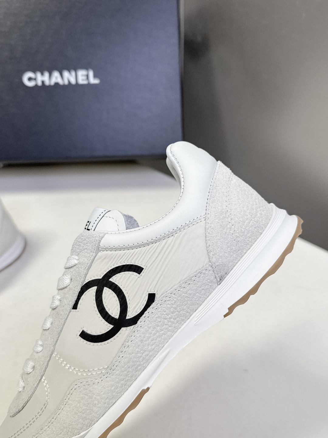 CHANEL香奈儿26P最新春夏款休闲鞋 运动鞋 超多明星时尚博主种草 专柜断货王 一鞋难求 这季新款简