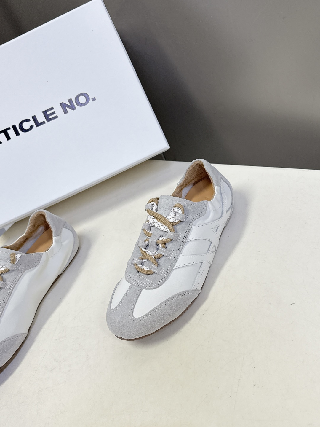 ARTICLE NO.2026春夏最新款休闲鞋 德训鞋 超多明星网红种草 给经典换种更轻盈的氛围 舒适薄