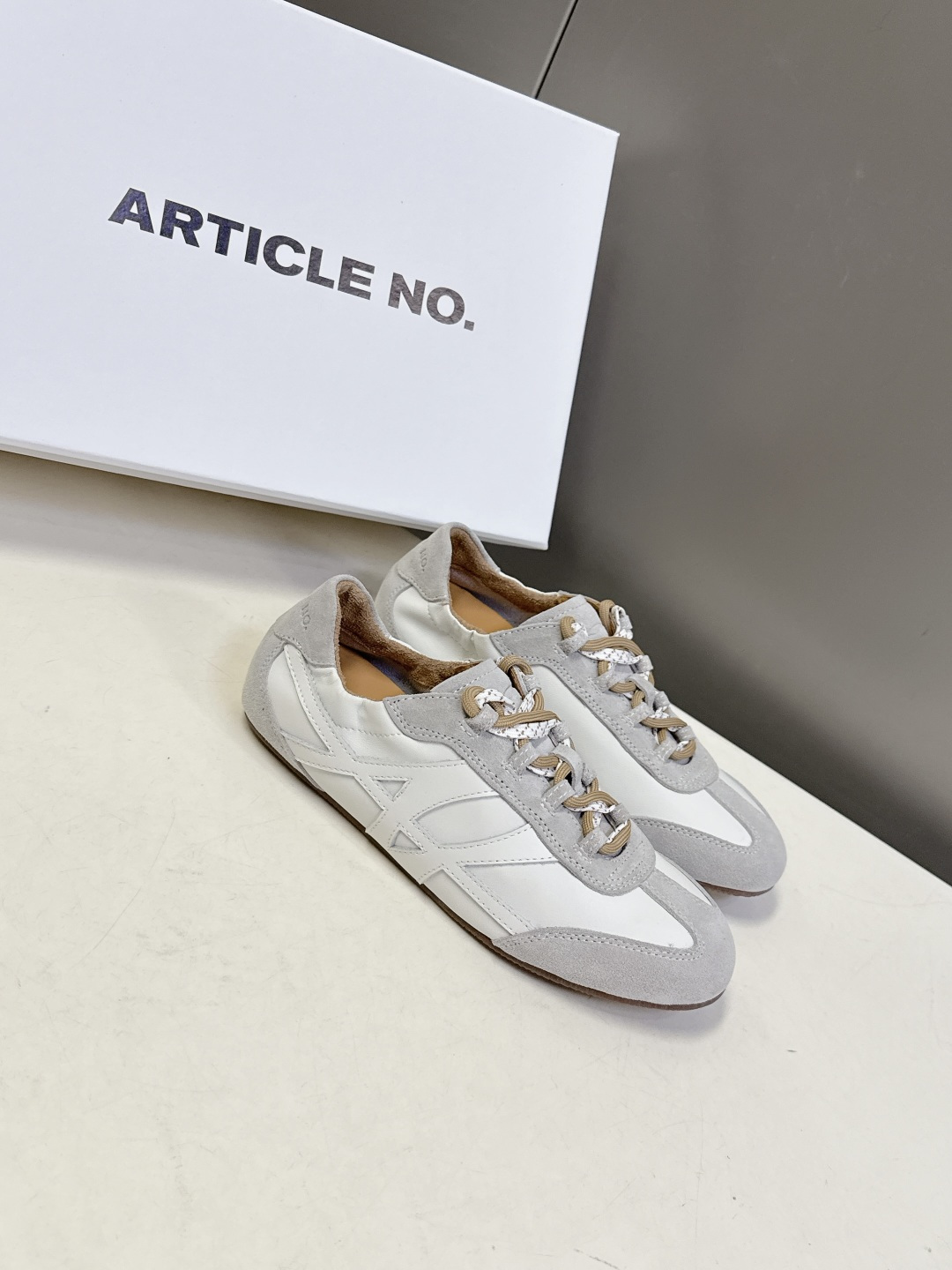 ARTICLE NO.2026春夏最新款休闲鞋 德训鞋 超多明星网红种草 给经典换种更轻盈的氛围 舒适薄