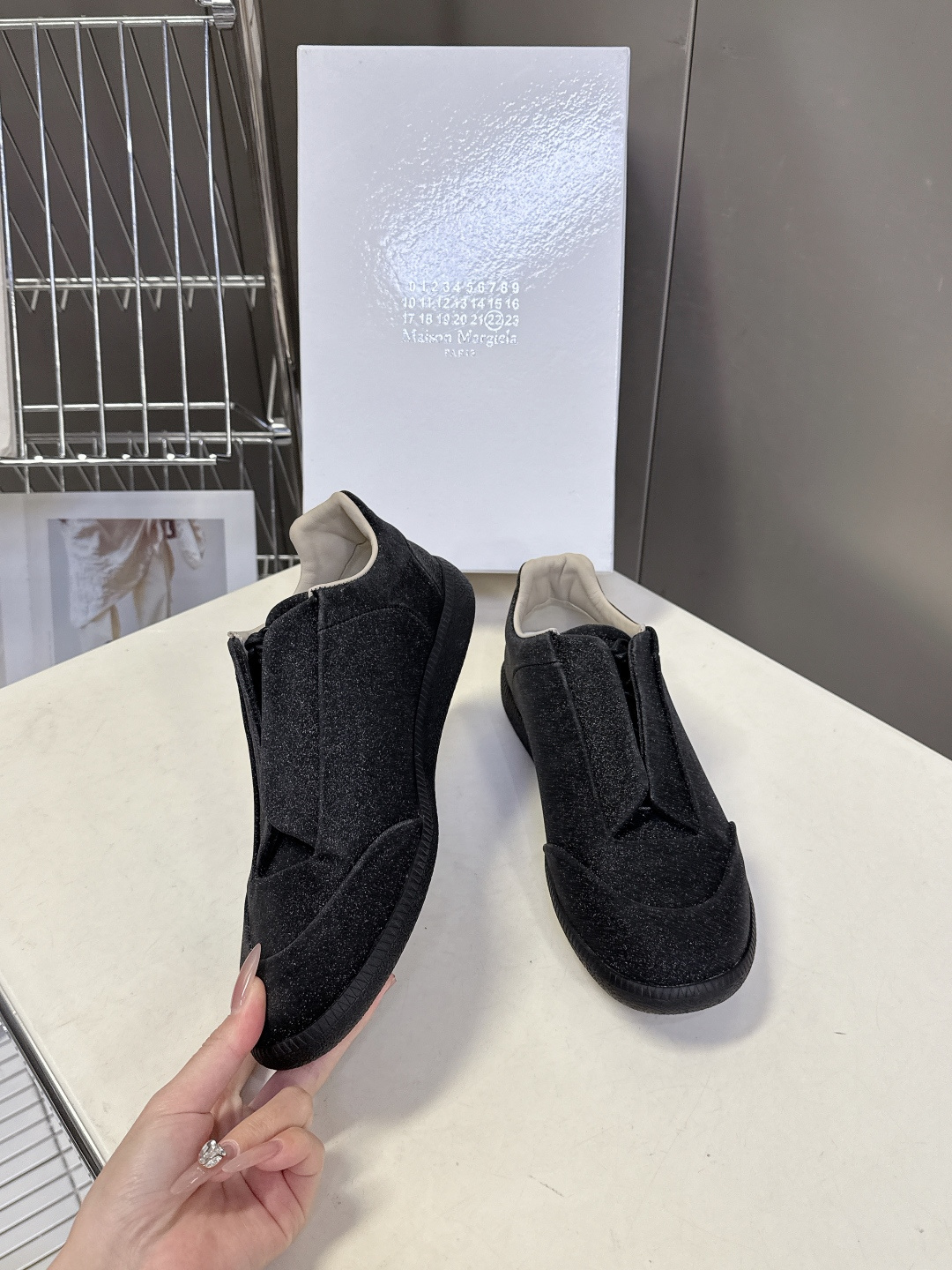 Martin Margiela马吉拉纯Future情侣款 运动鞋 还记得这双引领高端运动鞋潮流的Futu