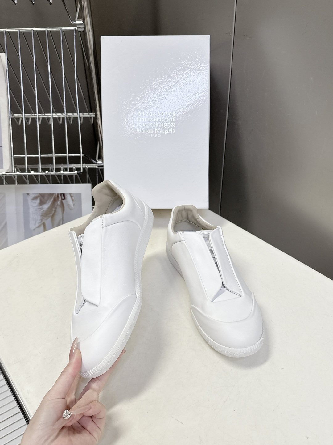 Martin Margiela马吉拉纯Future情侣款 运动鞋 还记得这双引领高端运动鞋潮流的Futu