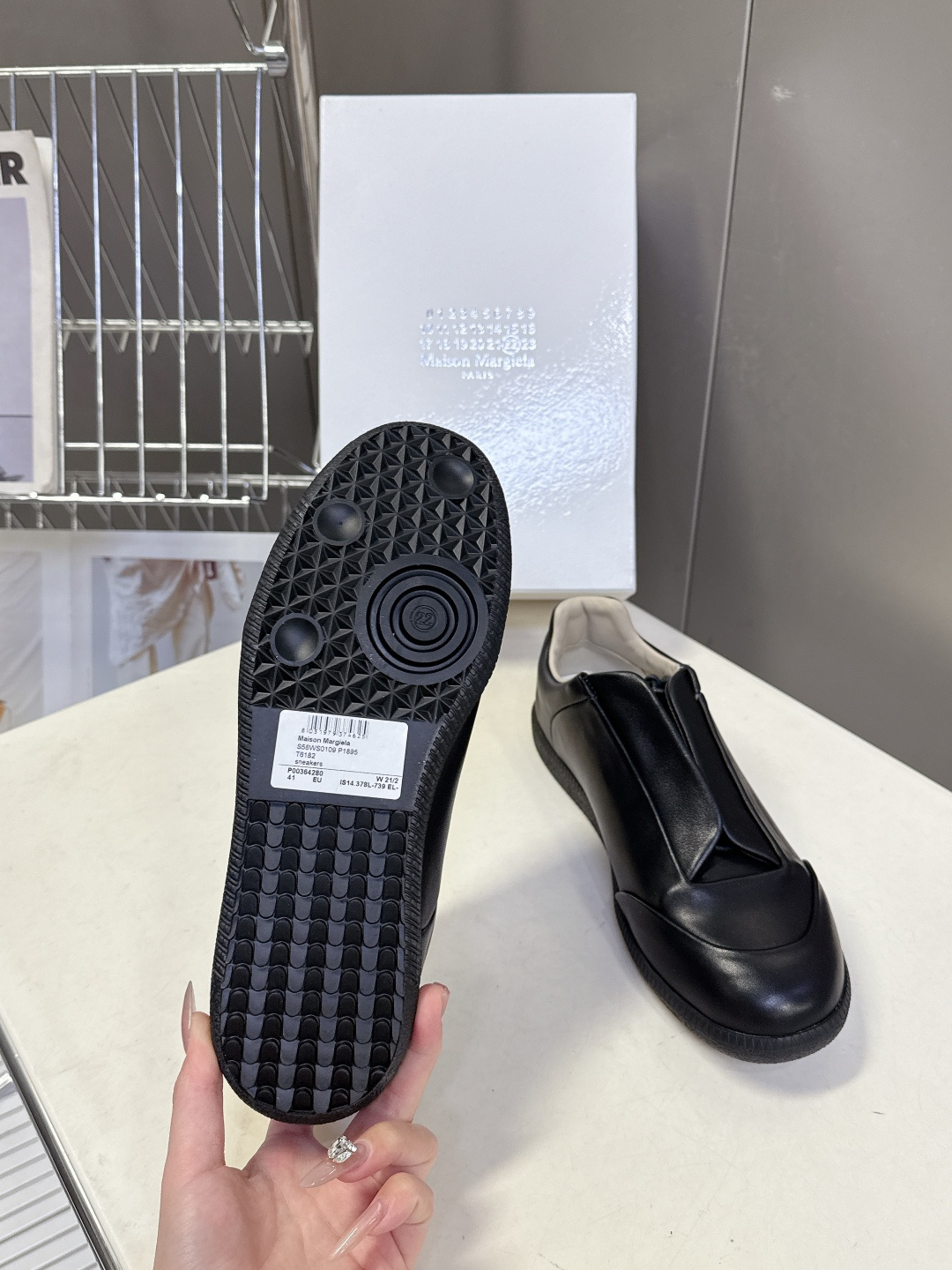 Martin Margiela马吉拉纯Future情侣款 运动鞋 还记得这双引领高端运动鞋潮流的Futu