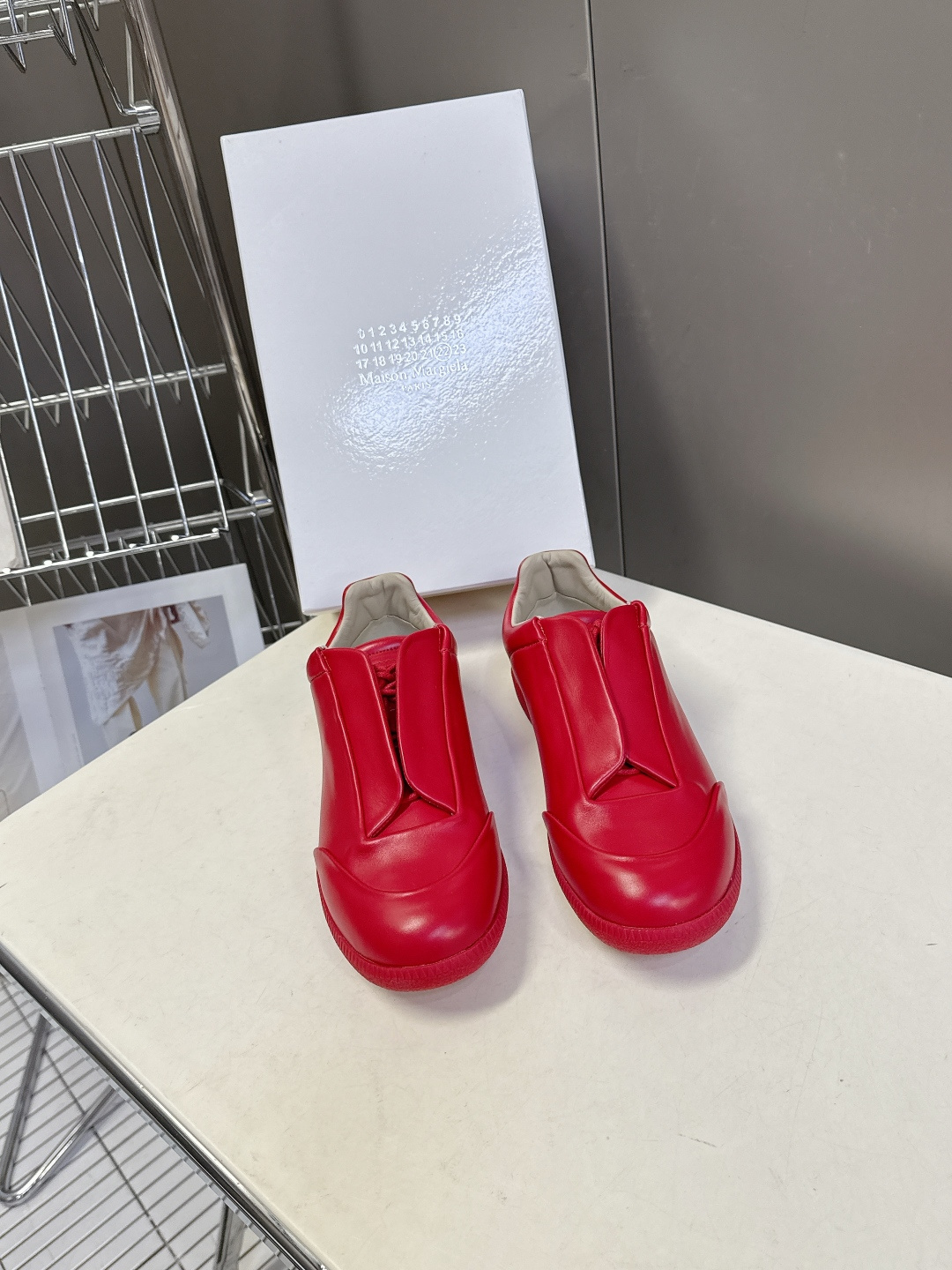 Martin Margiela马吉拉纯Future情侣款 运动鞋 还记得这双引领高端运动鞋潮流的Futu