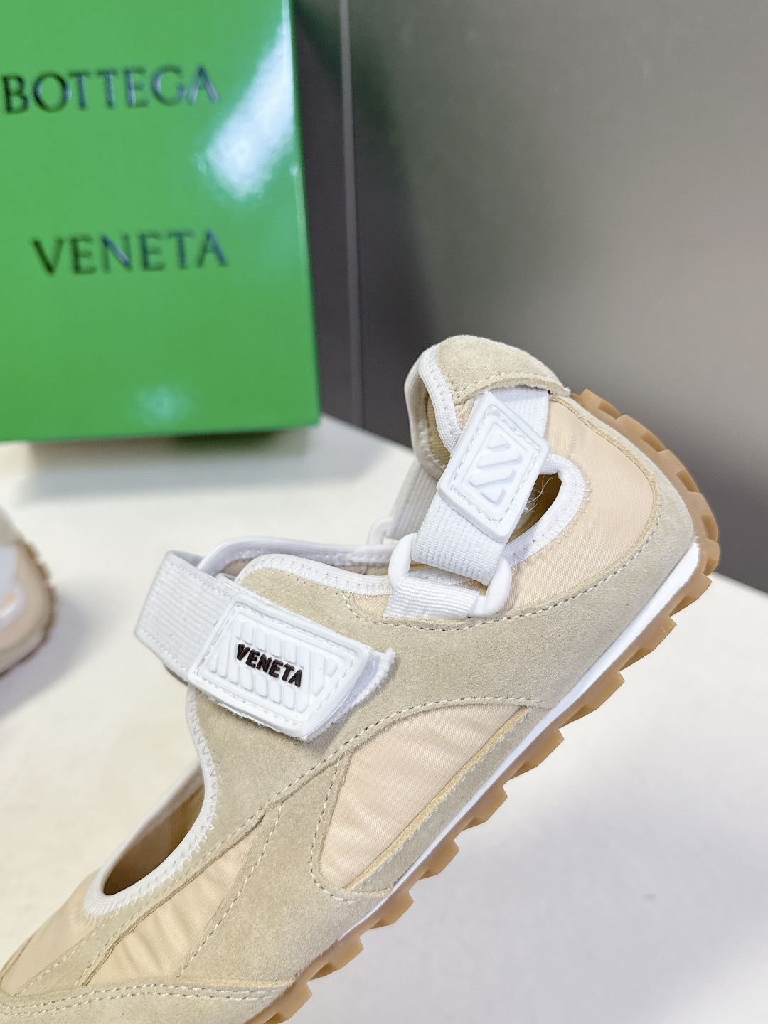 Bottega Veneta Orbit Flash2026春夏新款 玛丽珍 休闲鞋 运动鞋​​ 超多明