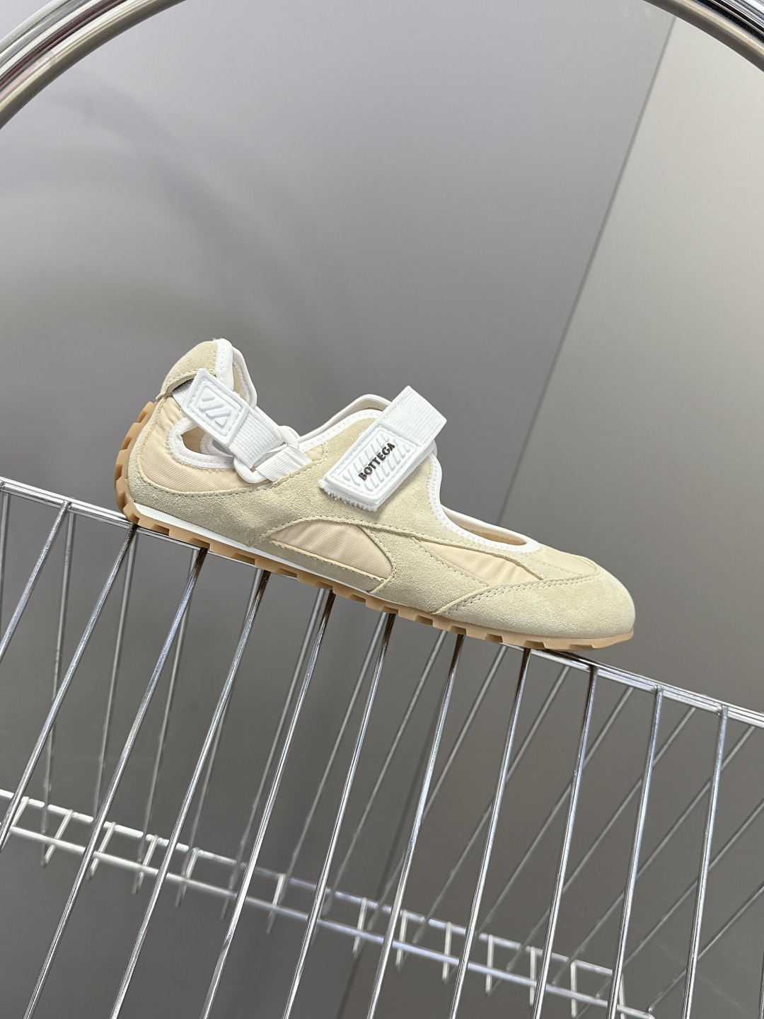 Bottega Veneta Orbit Flash2026春夏新款 玛丽珍 休闲鞋 运动鞋​​ 超多明