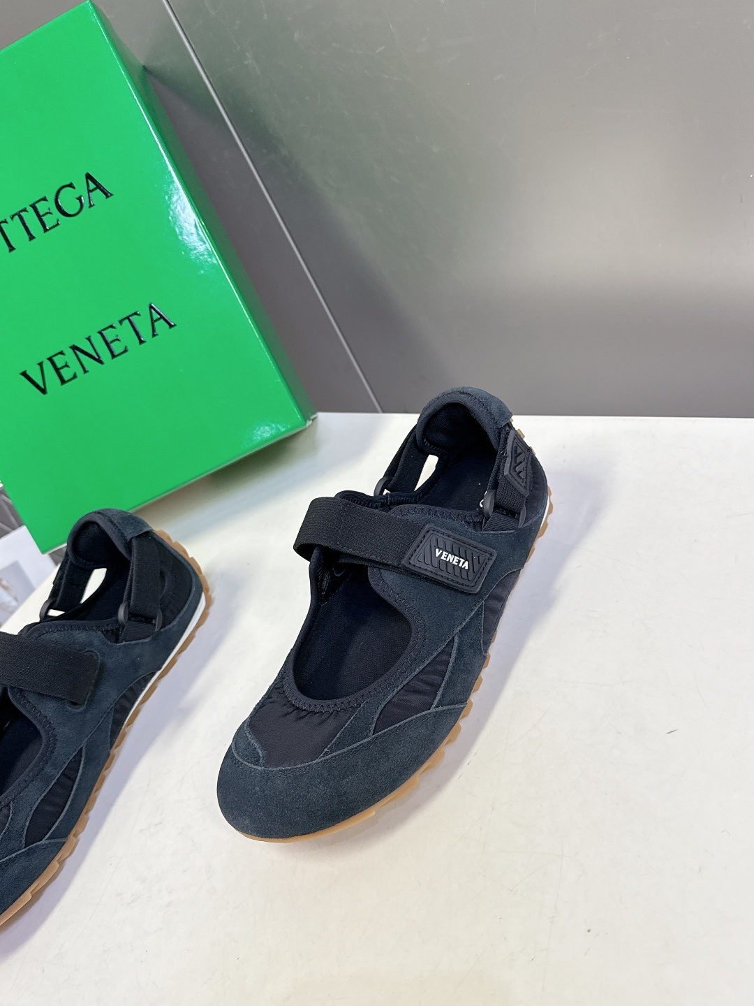 Bottega Veneta Orbit Flash2026春夏新款 玛丽珍 休闲鞋 运动鞋​​ 超多明