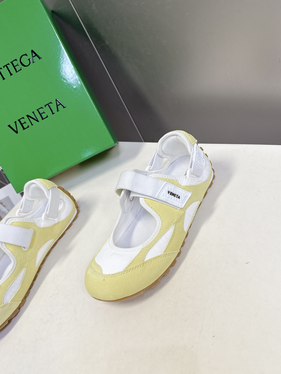 Bottega Veneta Orbit Flash2026春夏新款 玛丽珍 休闲鞋 运动鞋​​ 超多明