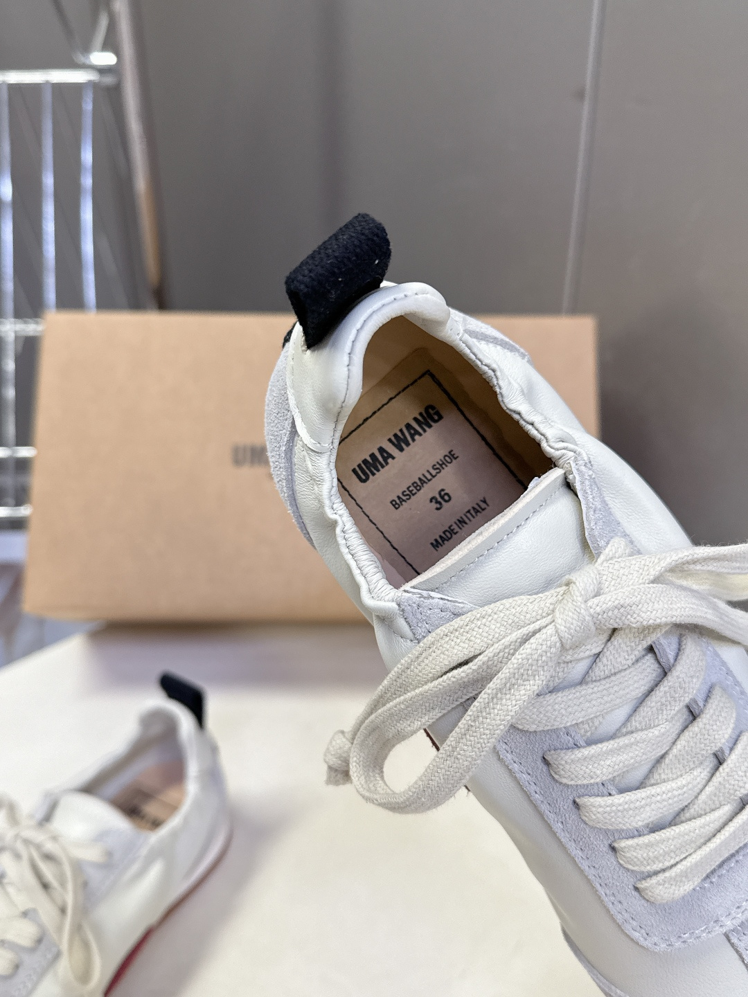 UMA WANG2026春夏最新款复古绑带 德训鞋 休闲鞋超多明星网红种草 内衬为细腻小羊皮，触感亲肤且