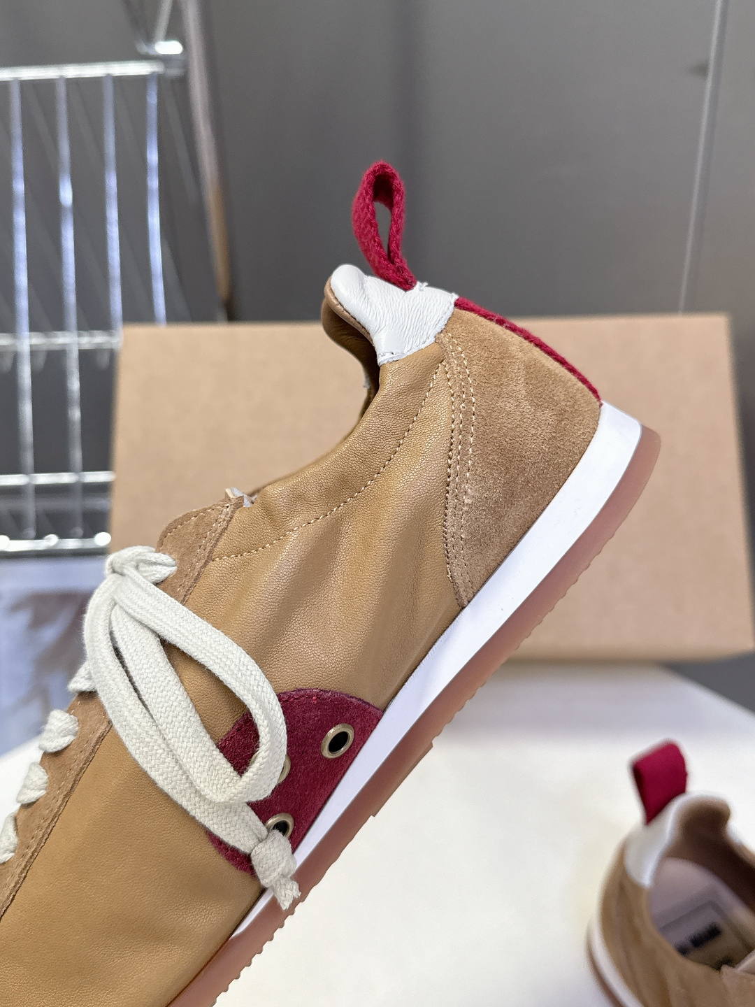 UMA WANG2026春夏最新款复古绑带 德训鞋 休闲鞋超多明星网红种草 内衬为细腻小羊皮，触感亲肤且