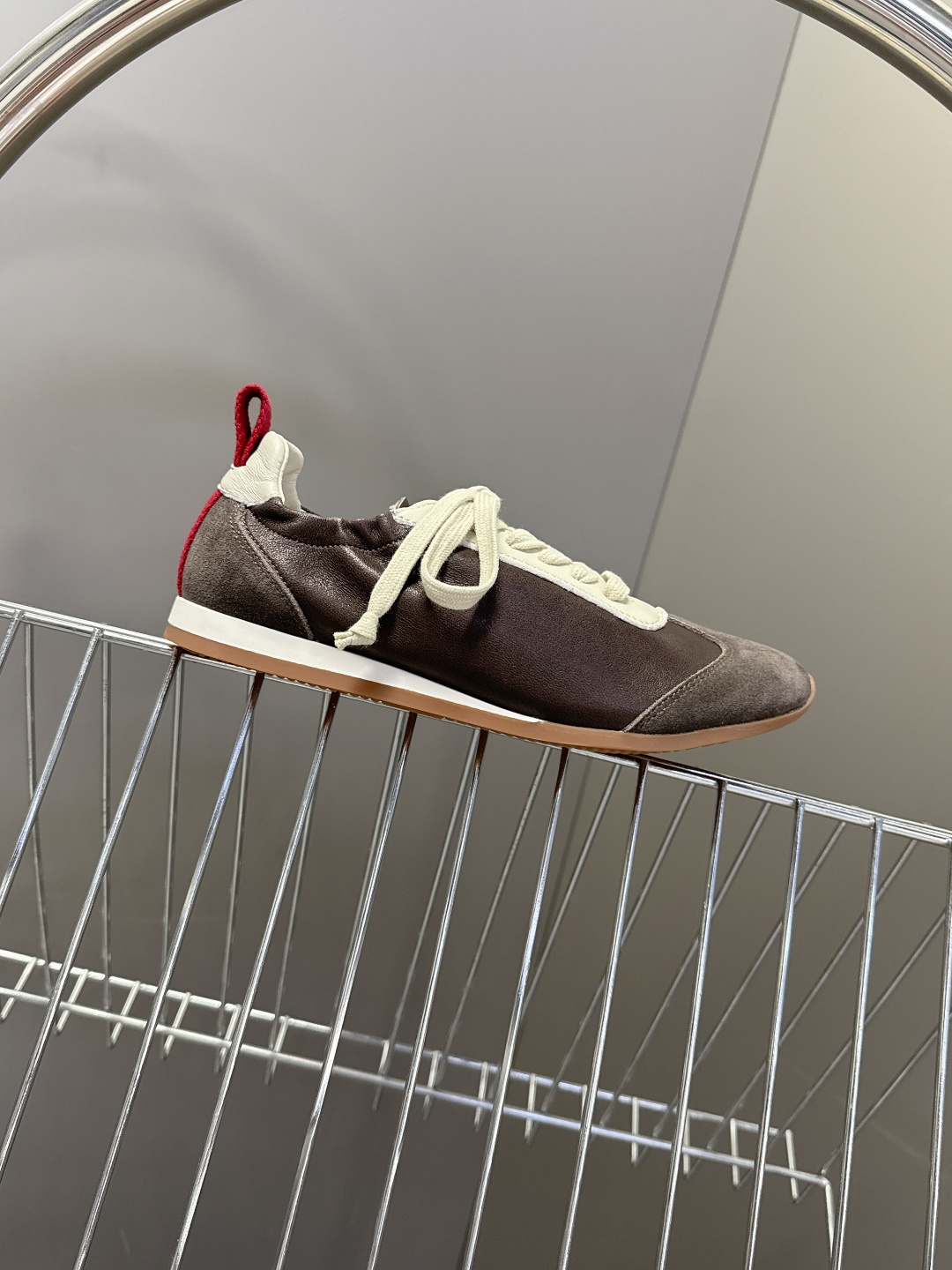 UMA WANG2026春夏最新款复古绑带 德训鞋 休闲鞋超多明星网红种草 内衬为细腻小羊皮，触感亲肤且