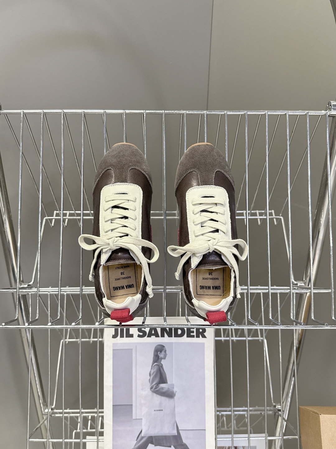 UMA WANG2026春夏最新款复古绑带 德训鞋 休闲鞋超多明星网红种草 内衬为细腻小羊皮，触感亲肤且