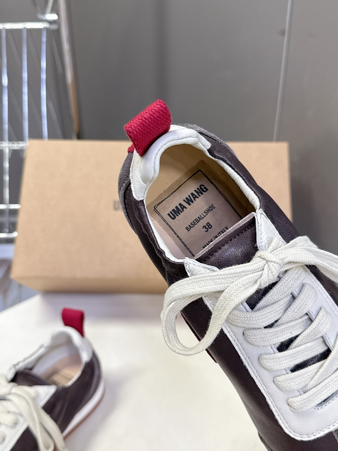 UMA WANG2026春夏最新款复古绑带 德训鞋 休闲鞋超多明星网红种草 内衬为细腻小羊皮，触感亲肤且