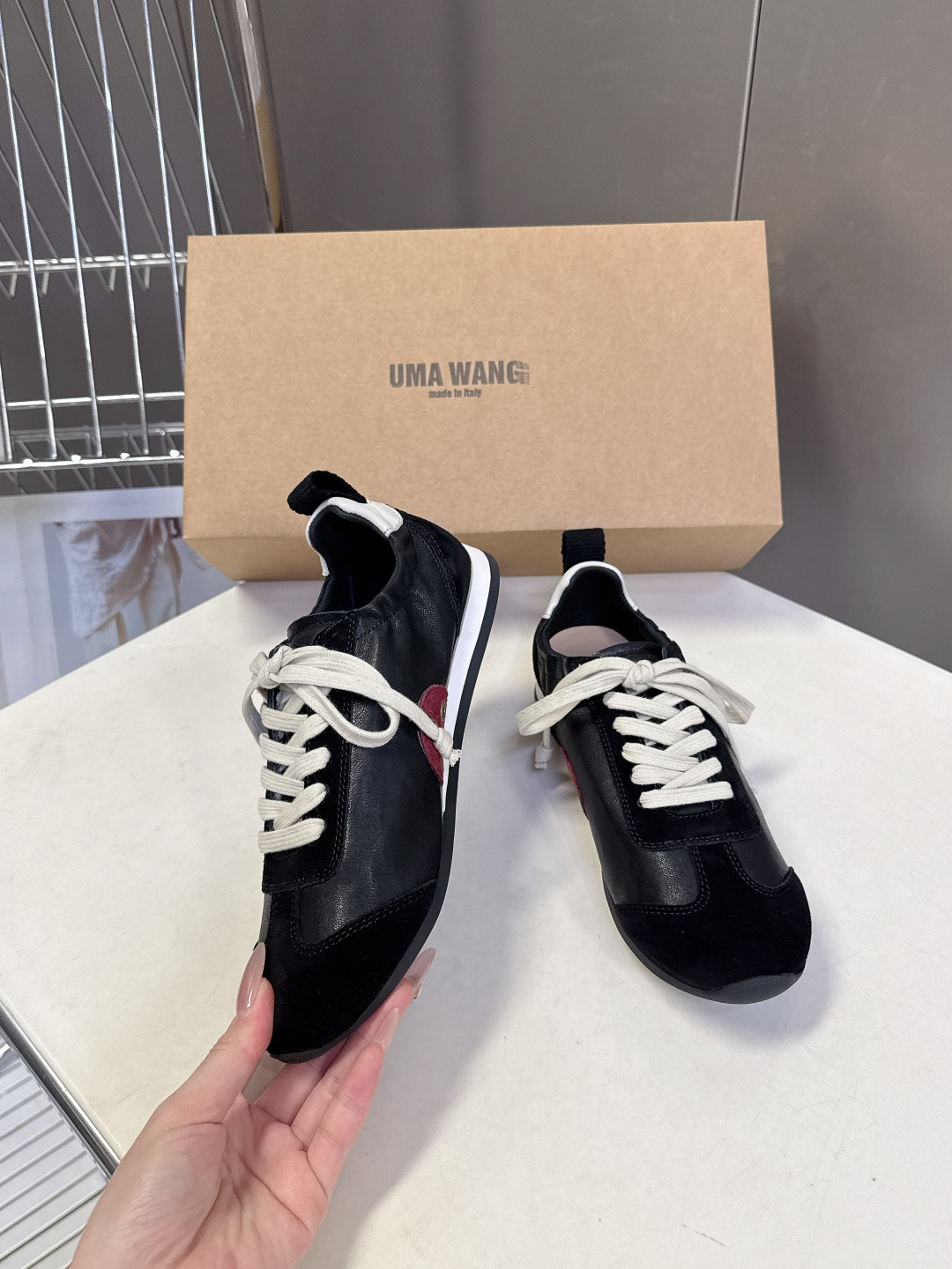 UMA WANG2026春夏最新款复古绑带 德训鞋 休闲鞋超多明星网红种草 内衬为细腻小羊皮，触感亲肤且