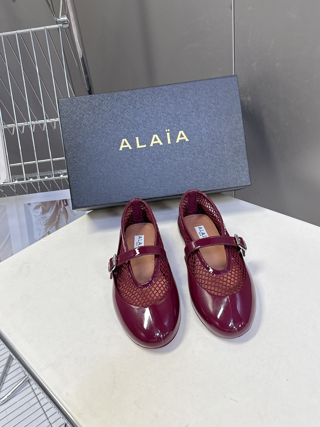 ALAIA 阿莱亚2026春夏最新款鱼网包头凉鞋 芭蕾舞平底跳舞鞋ALAIA品牌源自其创始人，Azzed