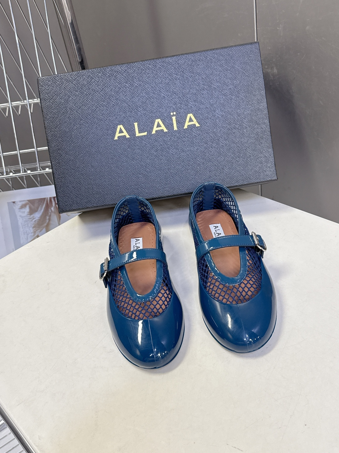 ALAIA 阿莱亚2026春夏最新款鱼网包头凉鞋 芭蕾舞平底跳舞鞋ALAIA品牌源自其创始人，Azzed