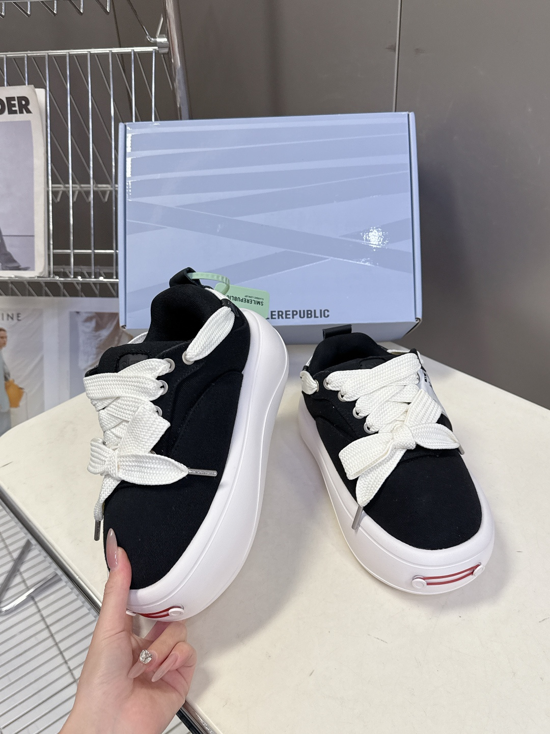 smilerpublic小众品牌2026春夏最新款开口笑情侣款面包鞋 超多明星网红种草 软软的厚底憨憨的