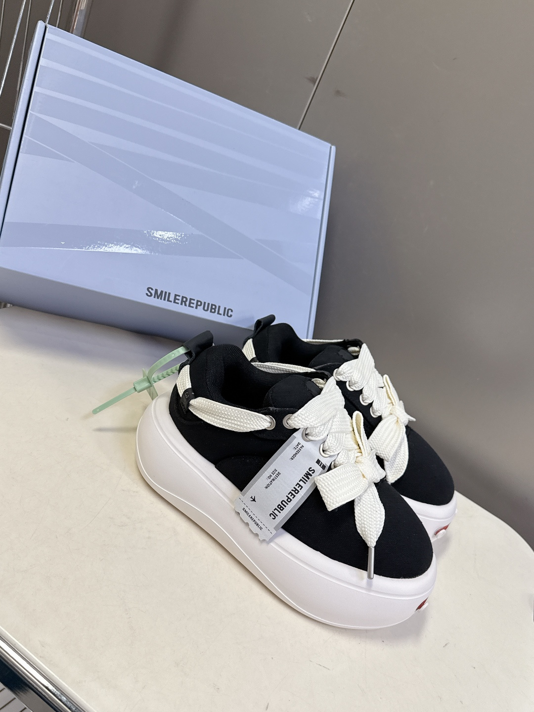 smilerpublic小众品牌2026春夏最新款开口笑情侣款面包鞋 超多明星网红种草 软软的厚底憨憨的