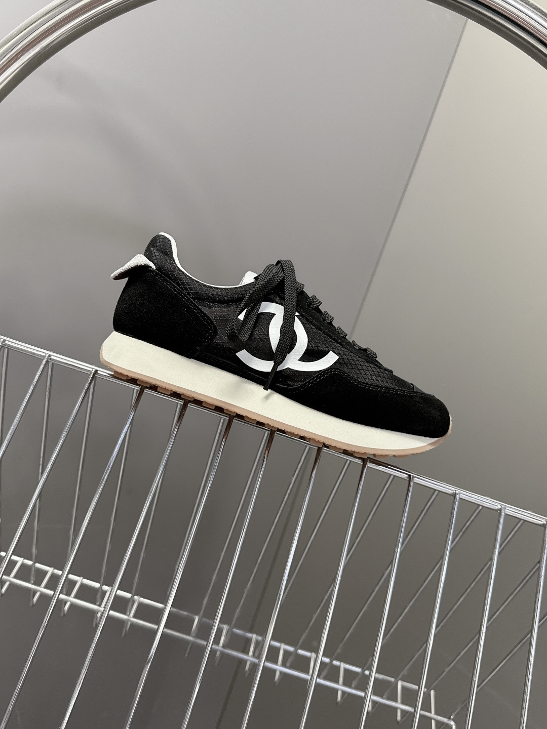 CHANEL香奈儿26P最新春夏款休闲鞋 运动鞋 超多明星时尚博主种草 专柜断货王 一鞋难求 这季新款简