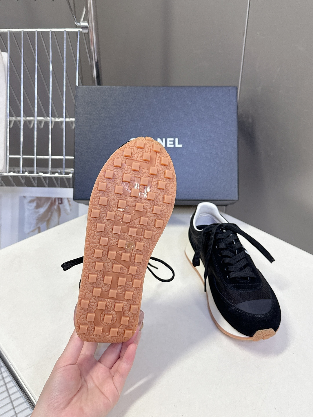 CHANEL香奈儿26P最新春夏款休闲鞋 运动鞋 超多明星时尚博主种草 专柜断货王 一鞋难求 这季新款简